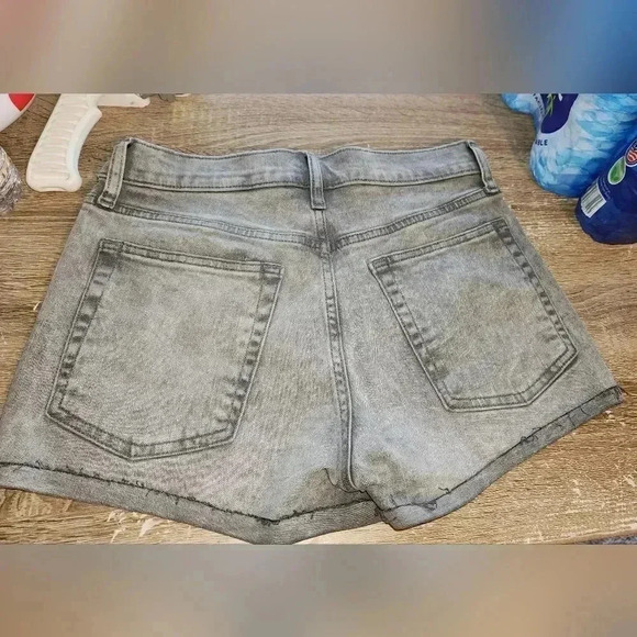 GAP Cheeky Short High Rise Button Fly Denim Cutoff Jean Shorts Daisy Dukes 28 6P - Picture 2 of 7